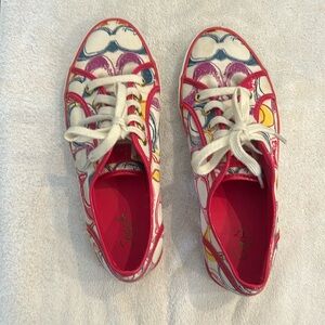 Coach woman’s Barrett Multi color Signature size 8.5